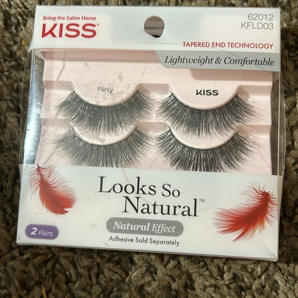 Eyelash bundle - Picture 2 of 4